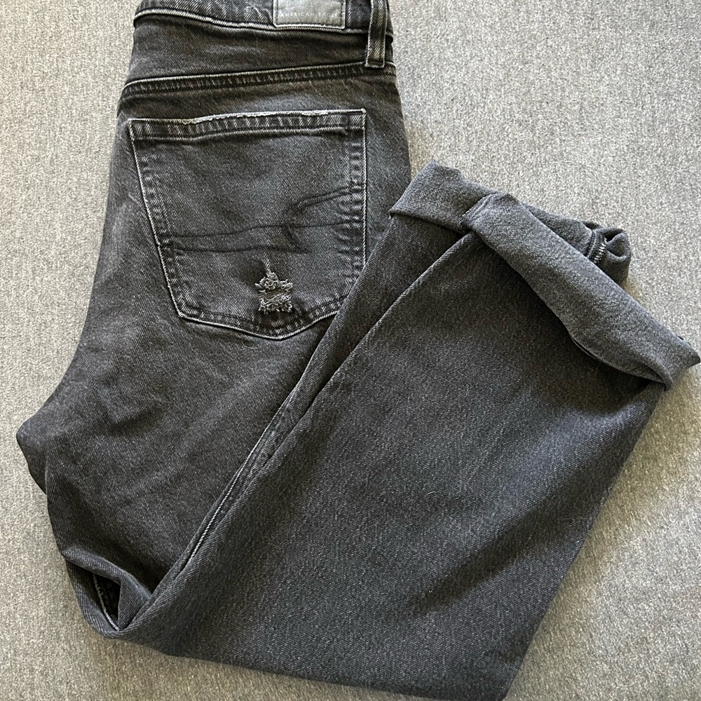 American Eagle Distressed Jeans